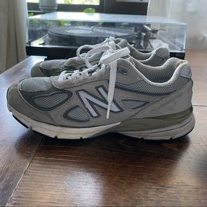 New Balance 990 Shoes